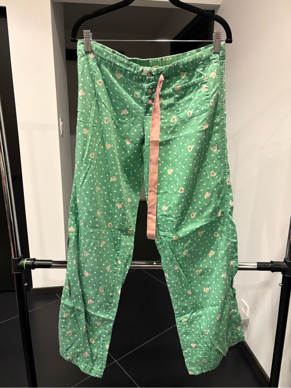 Y2K PINK Victoria's Secret Green Heart-Print Pajama Pants with Pink Logo - Picture 3 of 5
